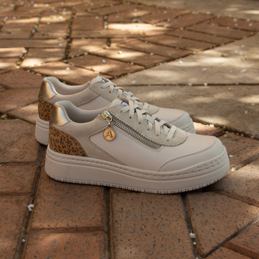 Alegria Averie Cream Shoe