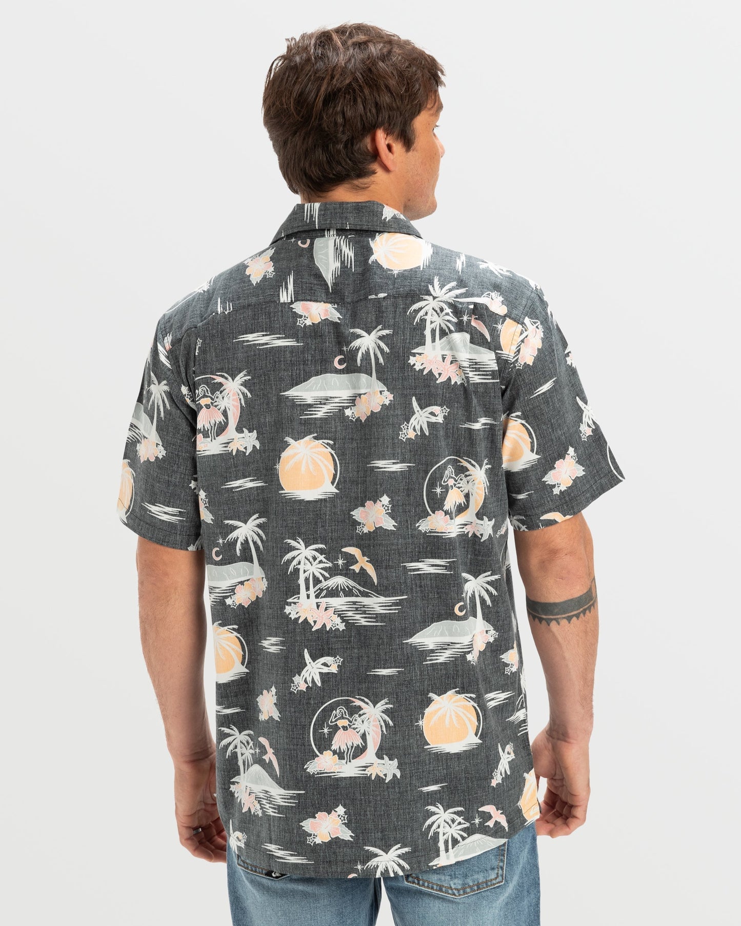 DNA Destination Island Short Sleeve Shirt - Black Black Quick Silver