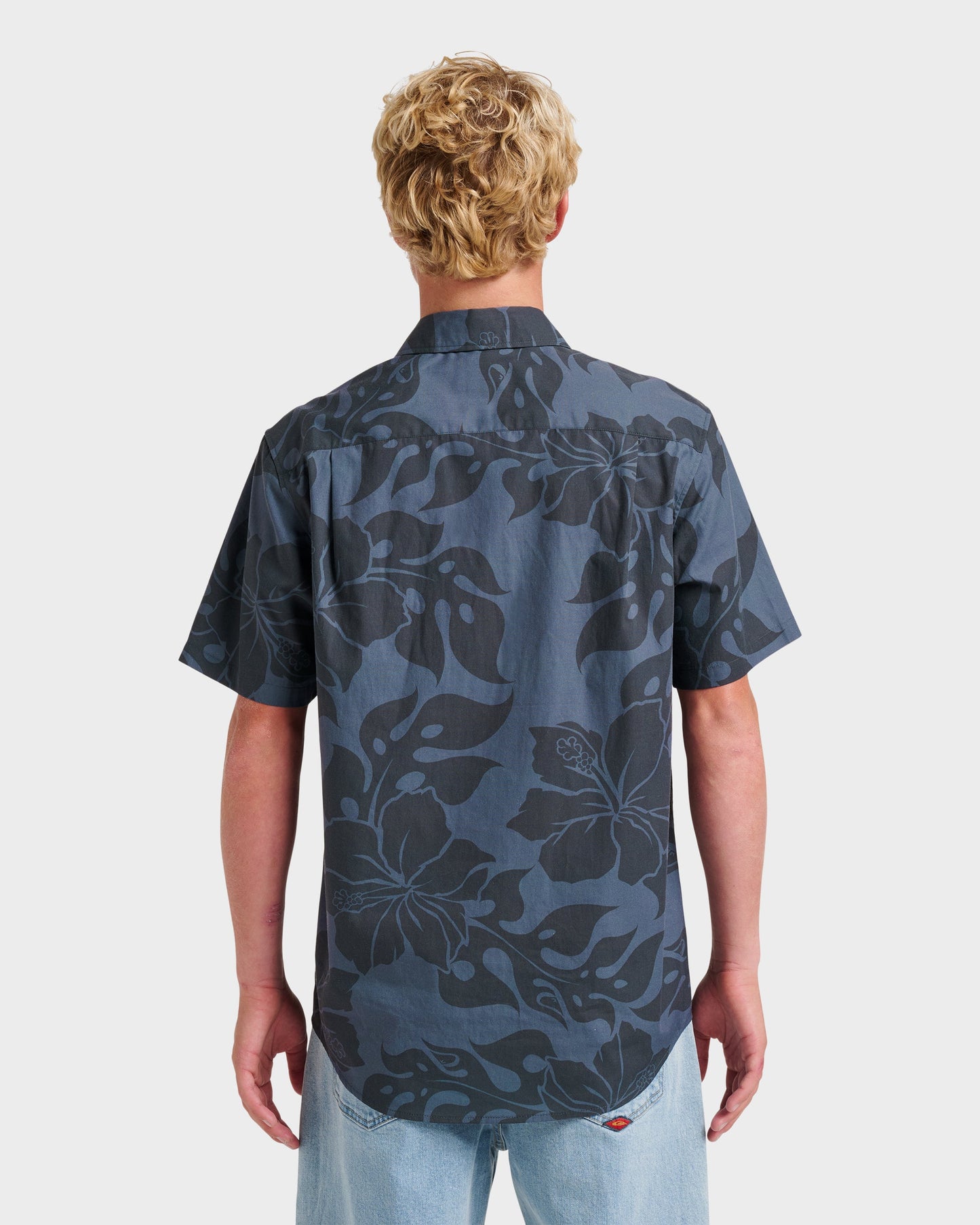 Oceanview Classic Short Sleeve Shirt - Phantom Phantom Quick Silver