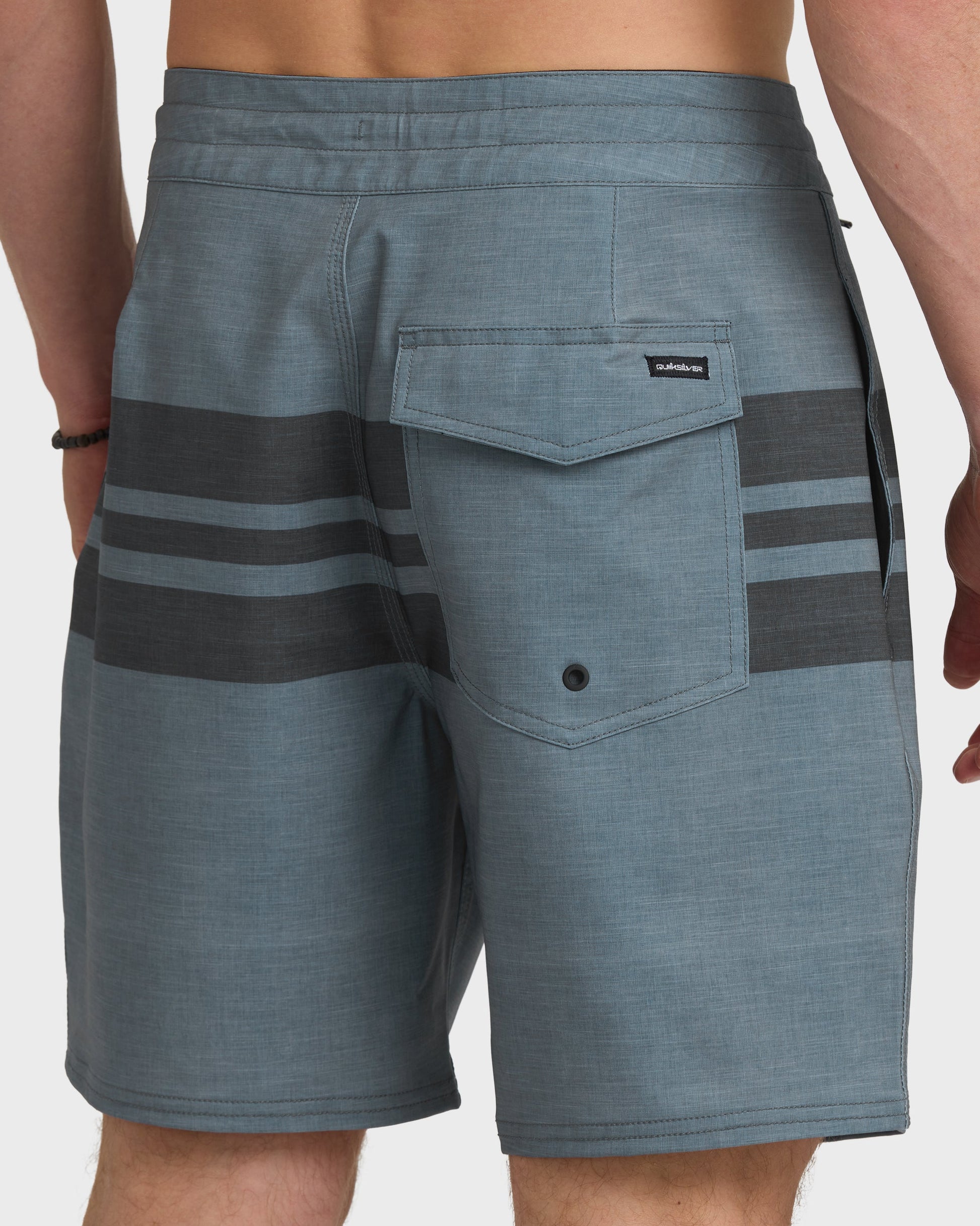 Surfsilk Street Trunk 18" Boardshorts - Black Black Quick Silver