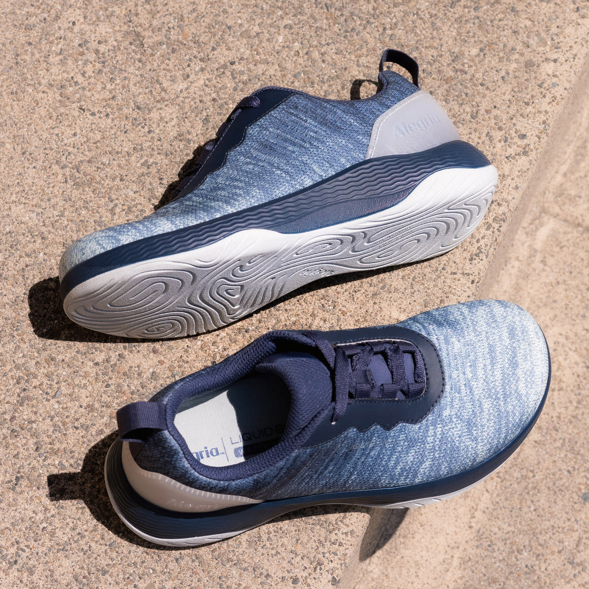 Alegria In8 Ombre Blue Shoe