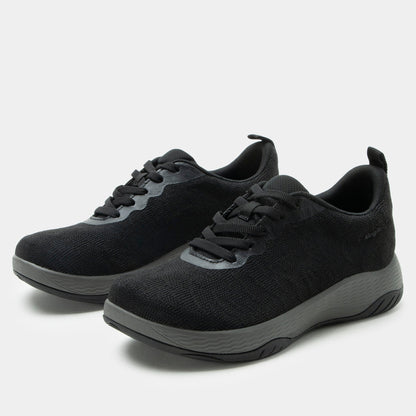 all black,36