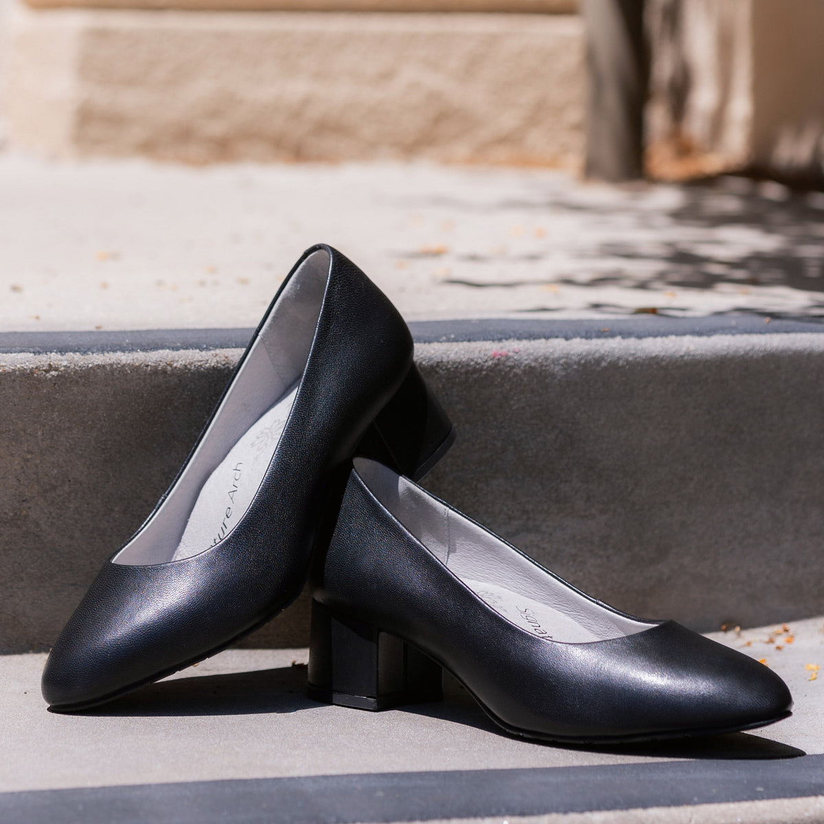 Alegria Lisah Black Shoe