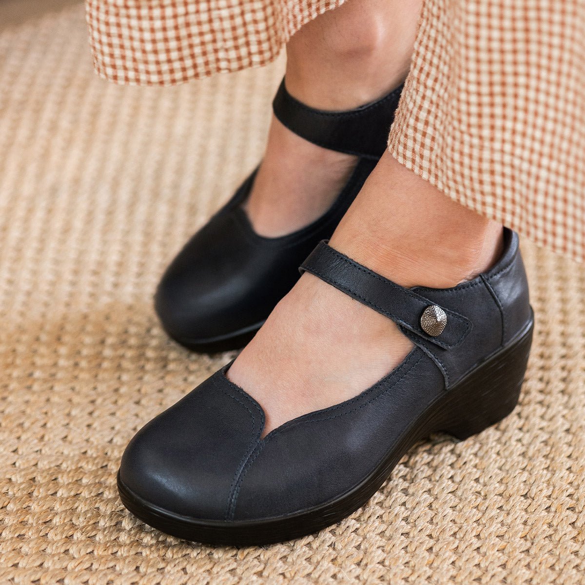 Alegria Saylar Noir Shoe