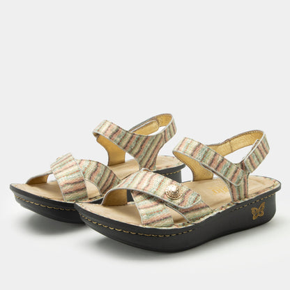 spumoni sandal,36