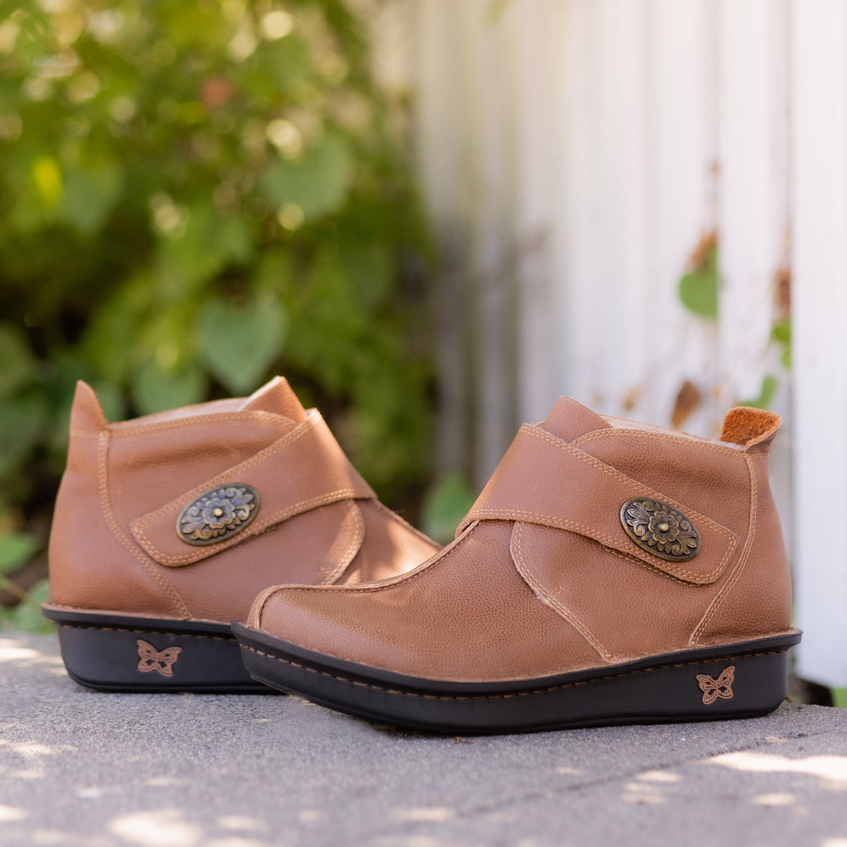 Alegria Caiti Maple Boot