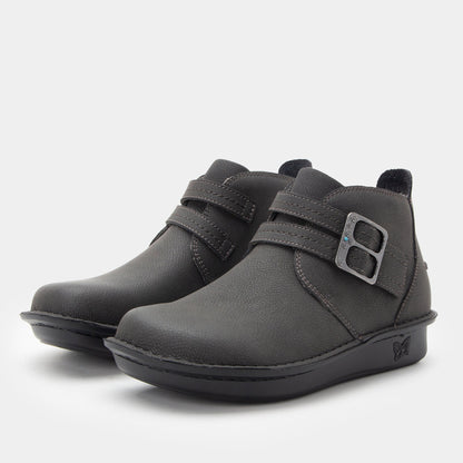 stone boot,36