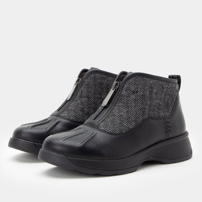 black boot,36