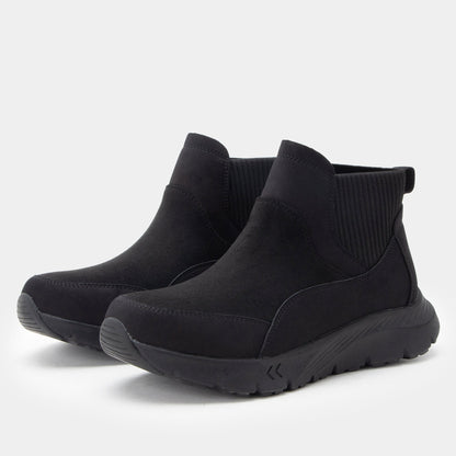 black boot,36