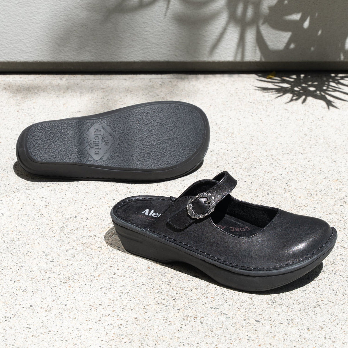 Alegria Fabel Washed Black Shoe
