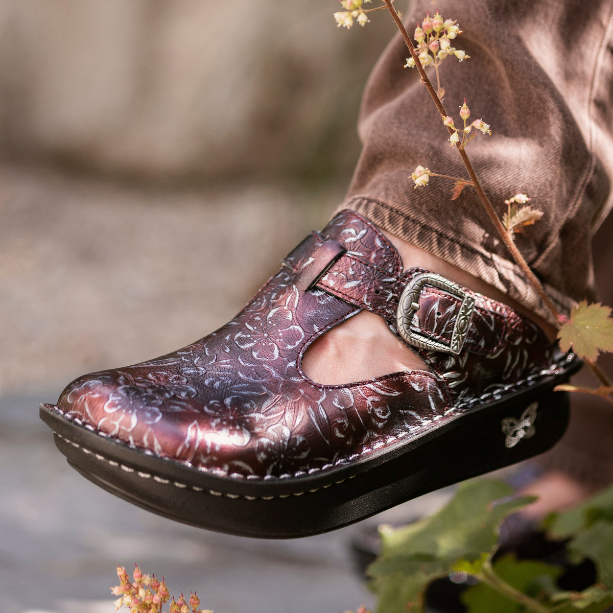 Alegria Classic Rosewood Shoe