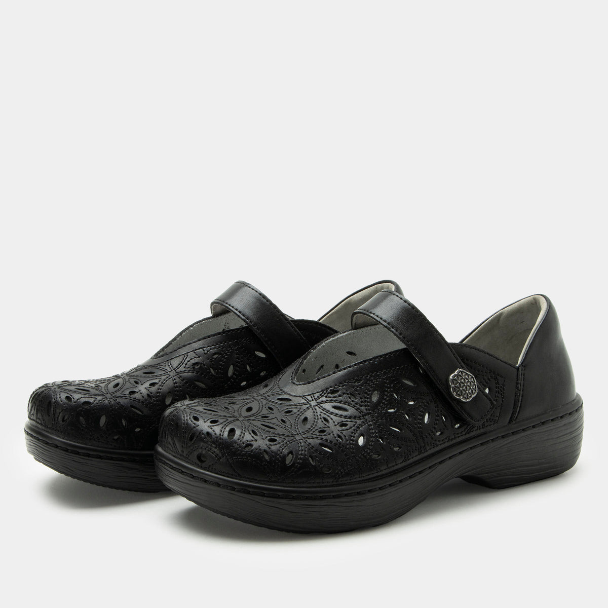black breeze,36