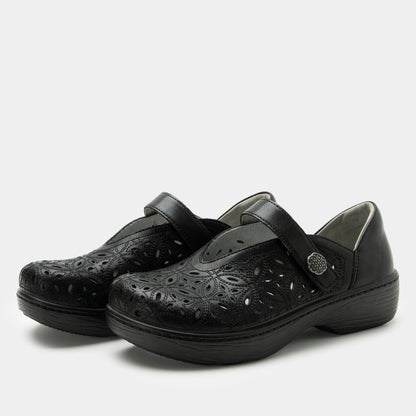 black breeze,36