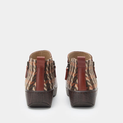 Alegria Oaklee Cider Boot