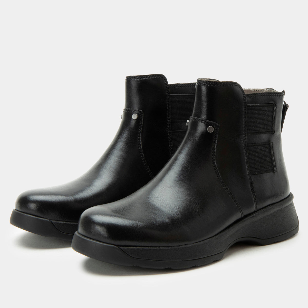 black boot,36