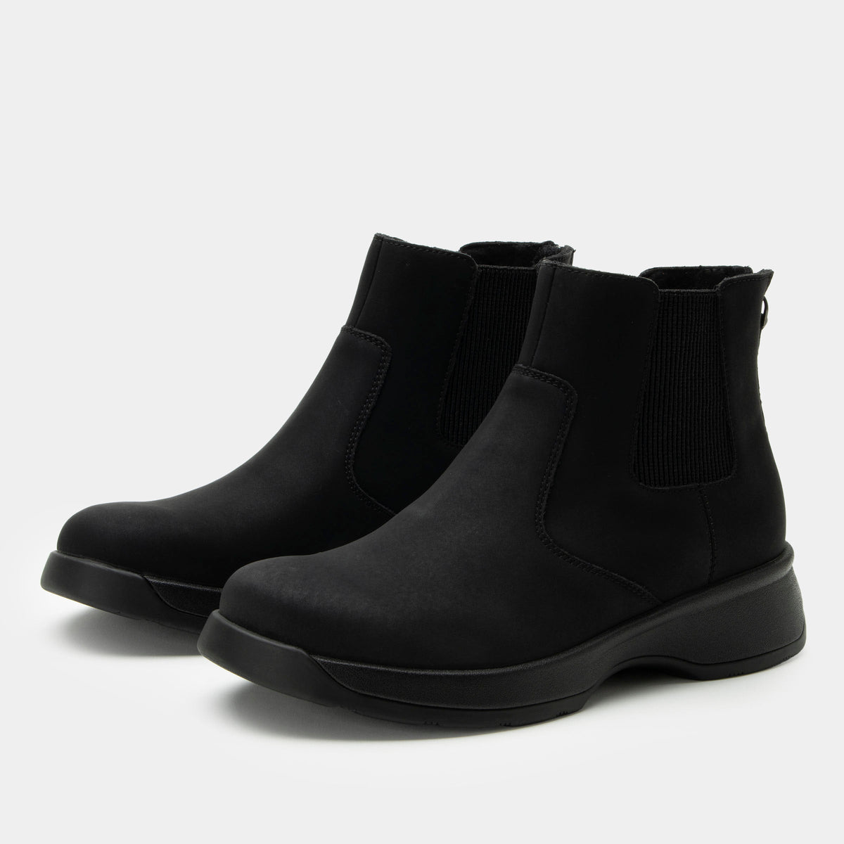 asphalt boot,36