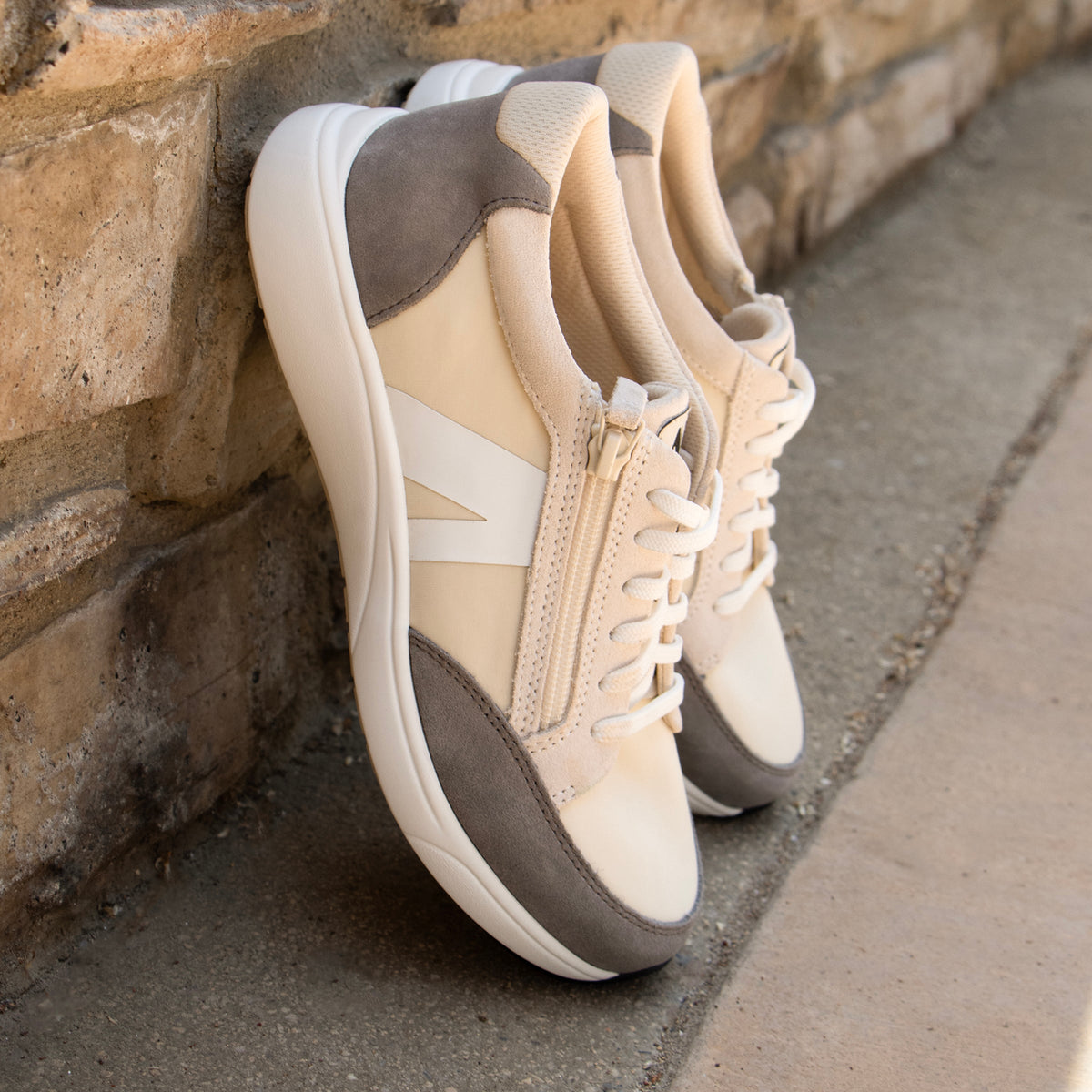 Alegria Eazeer Parchment Shoe