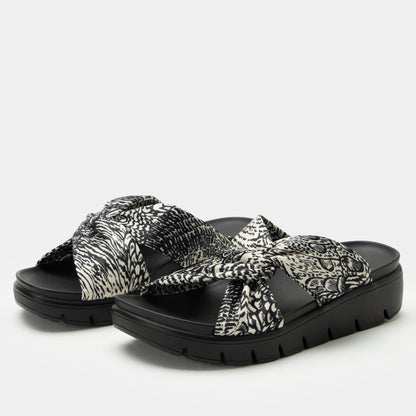 birds of feather sandal,36