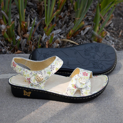 Alegria Vienna Good As Gold Sandal