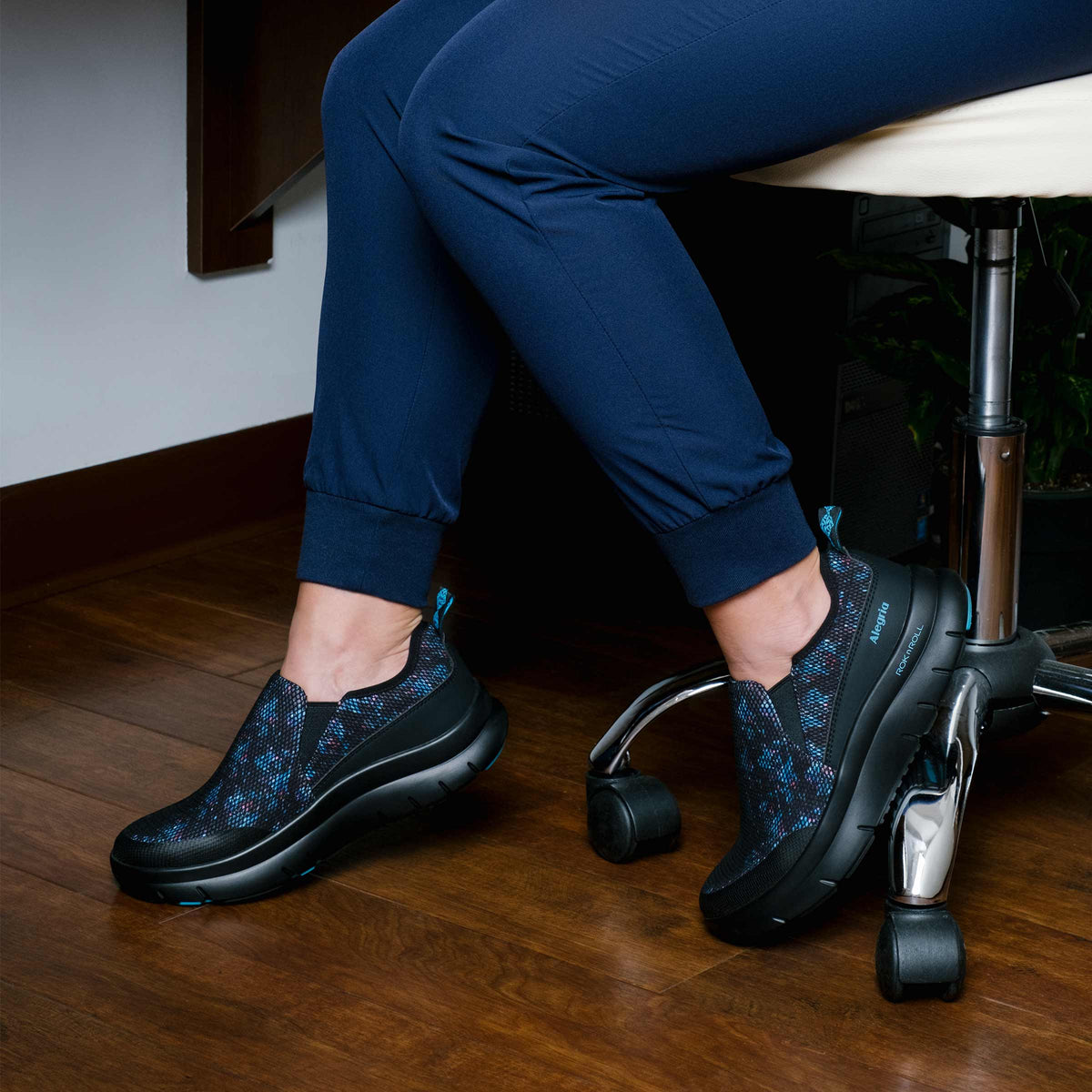Alegria Shift Lead Soar Shoe