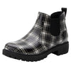plaid boot