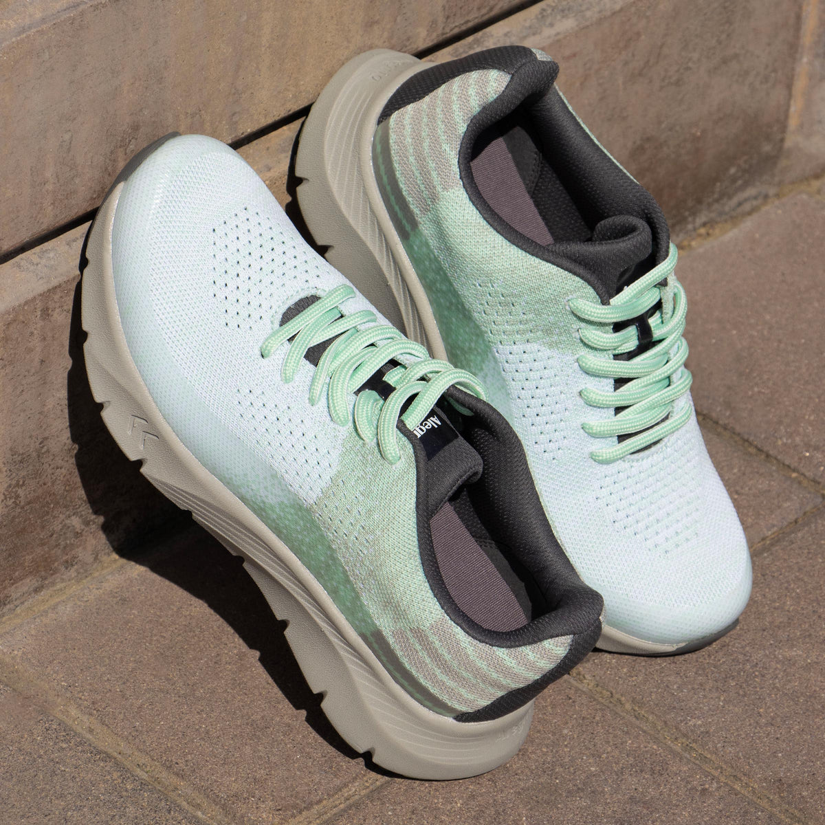 Alegria Revl Bio-Mint Shoe