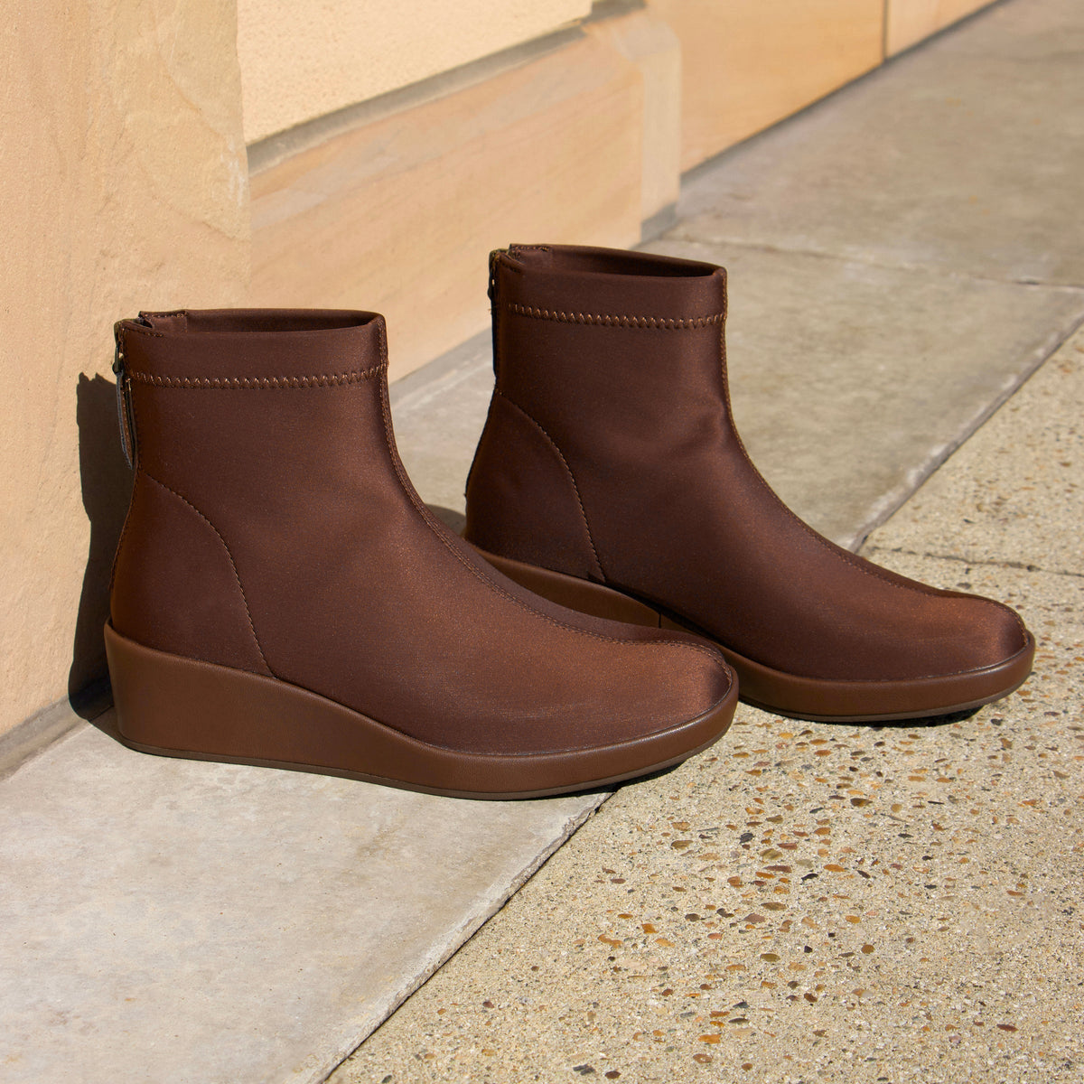Alegria Harmoni Chocolate Boot
