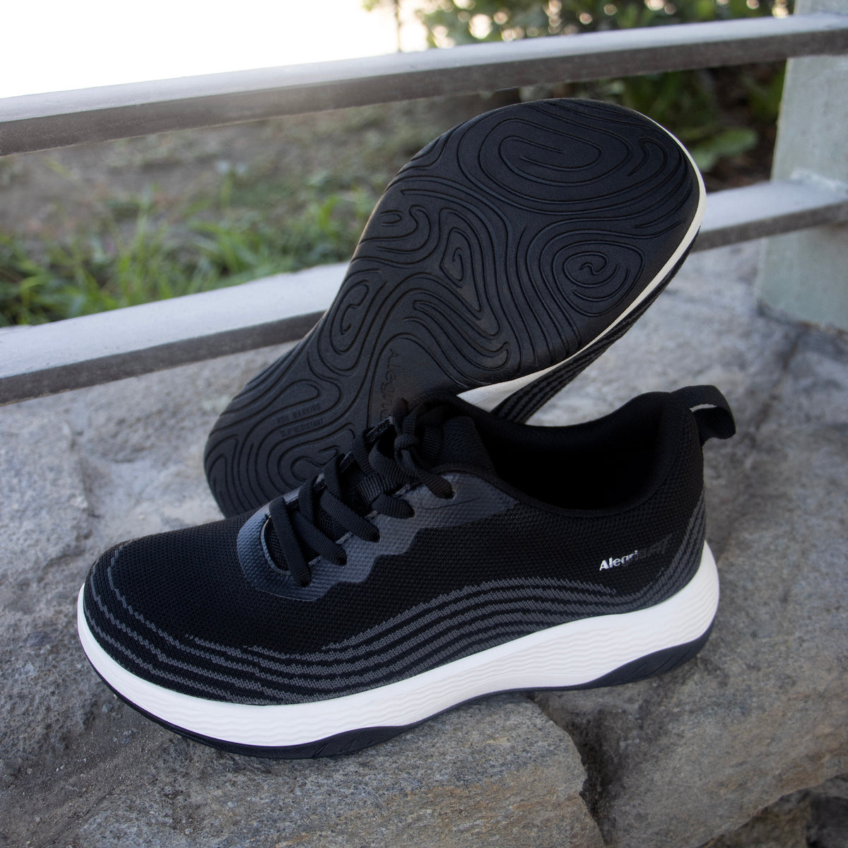 Alegria In8 Black Shoe
