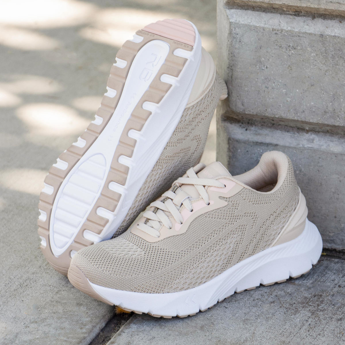 Alegria Rize Beige Shoe