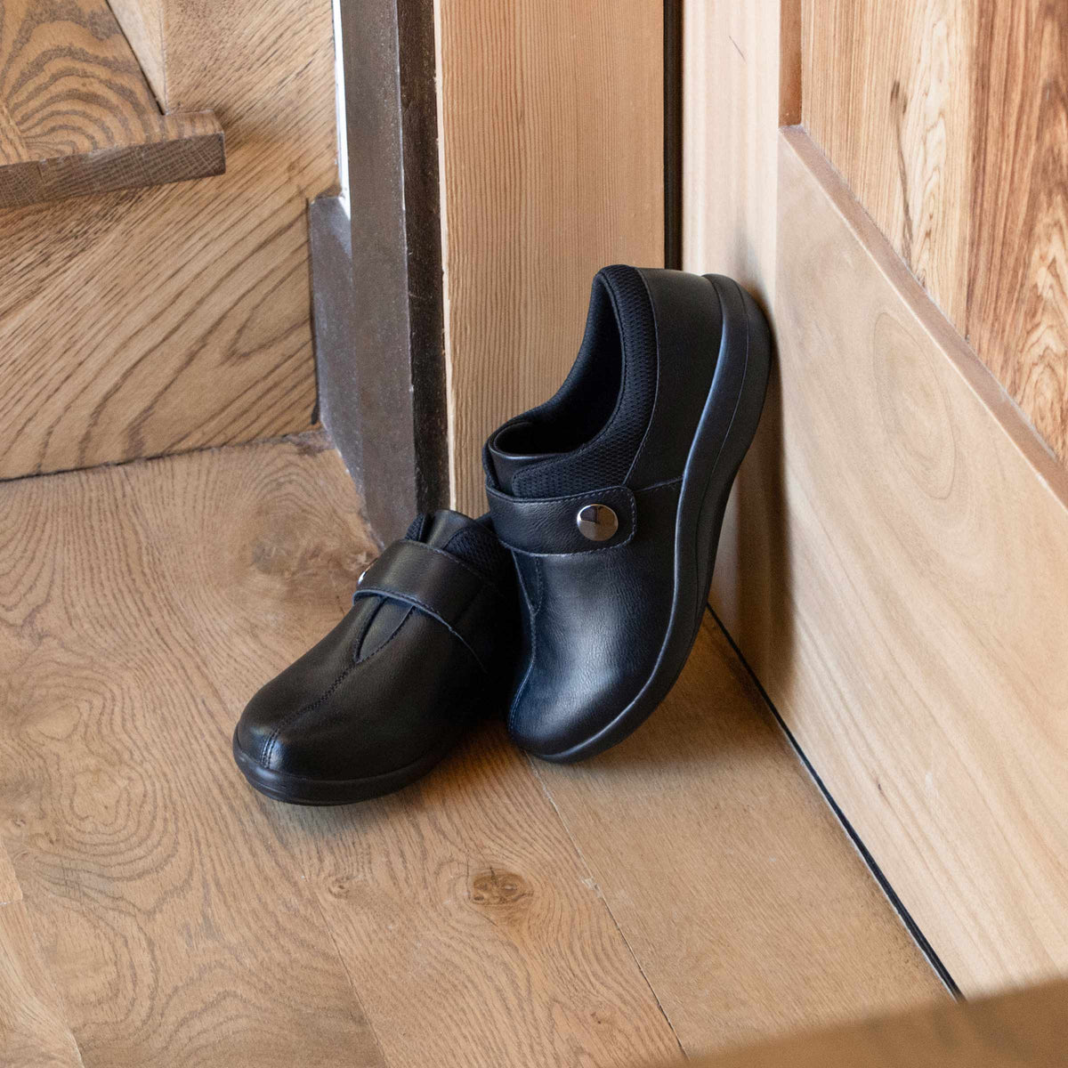 Alegria Danni Jet Black Shoe