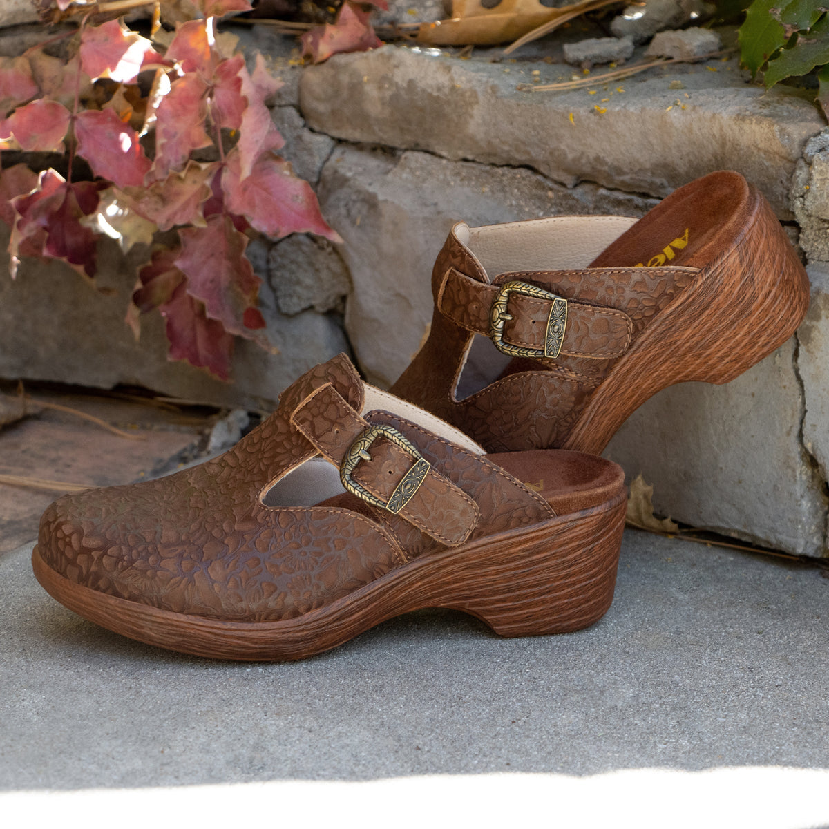 Alegria Selina Tawny Delicut Shoe