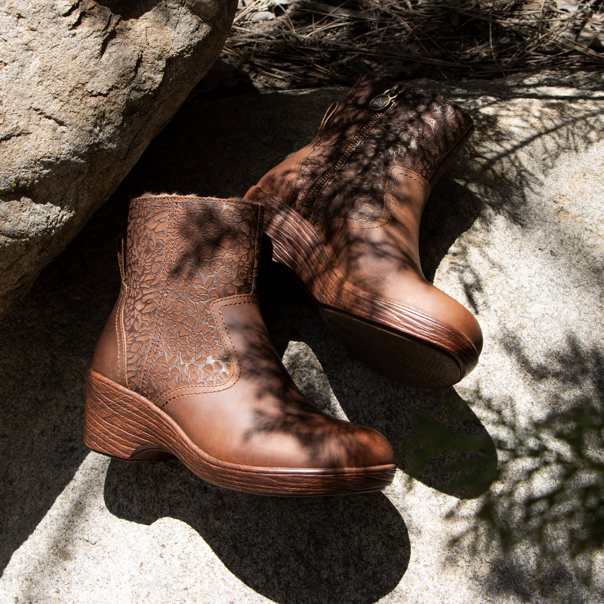 Alegria Scarlett Tawny Boot