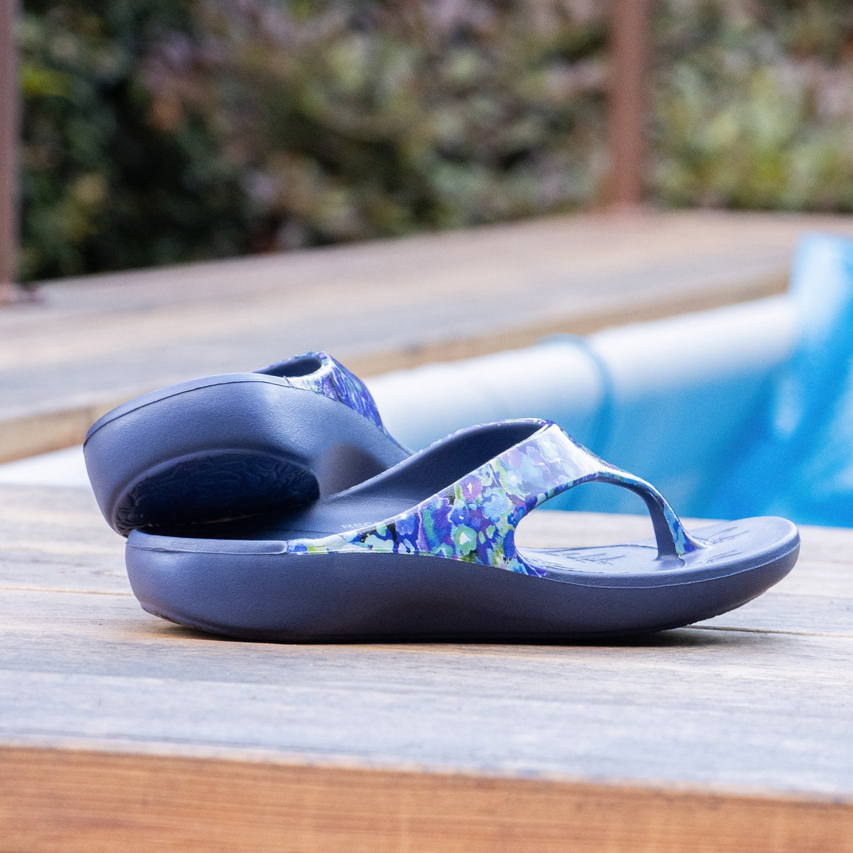 Alegria Ode Poppy Pop Blue Sandal