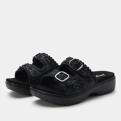 fancy black sandal,36