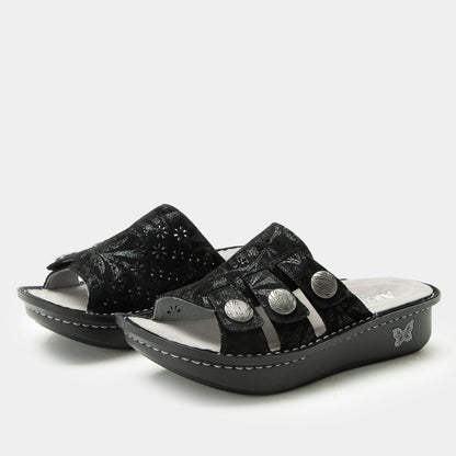 vinely sandal,36