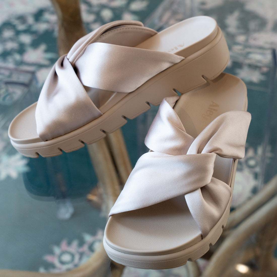 Alegria Rylie Bronzer Sandal