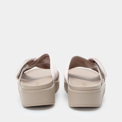 Alegria Rylie Bronzer Sandal