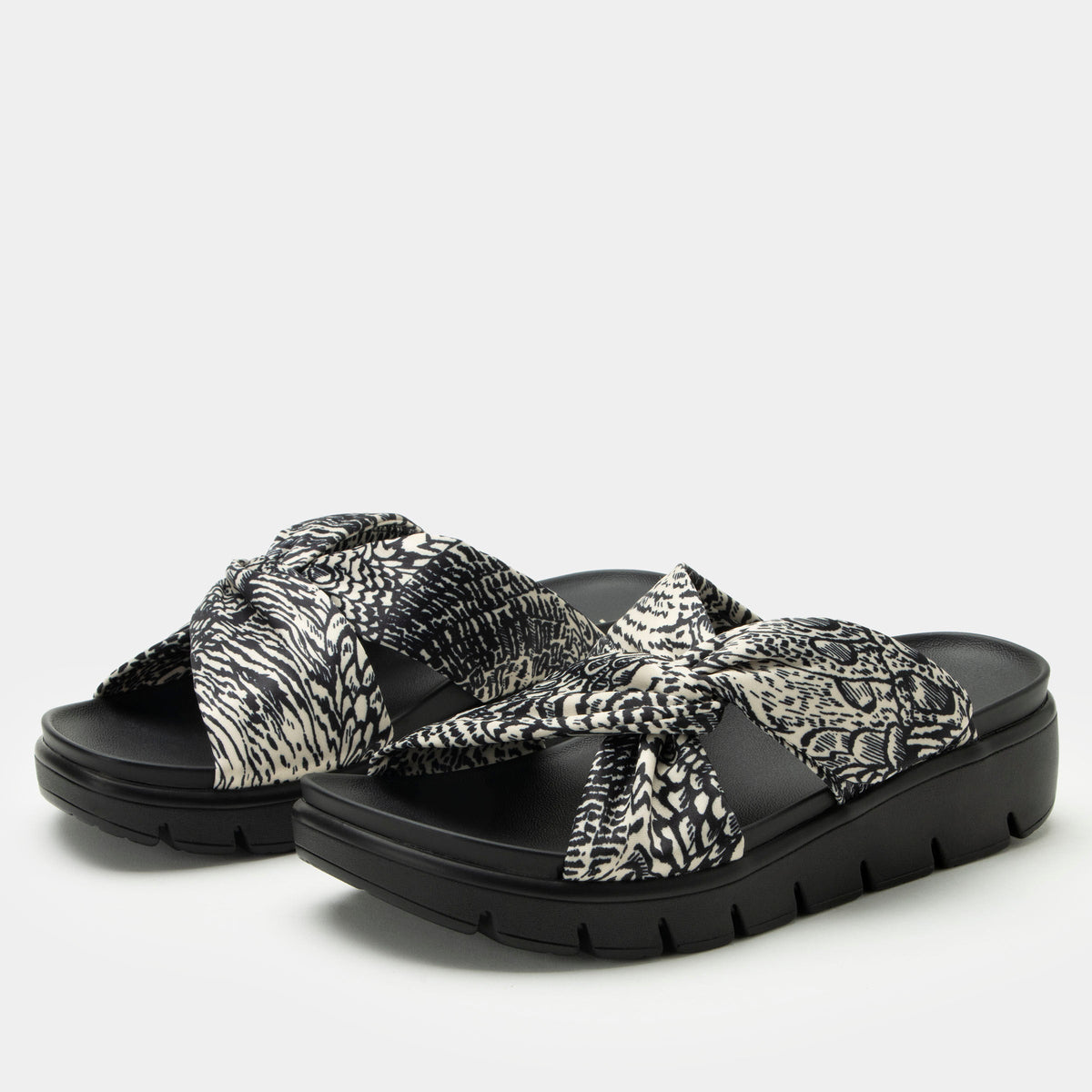 birds of feather sandal,36