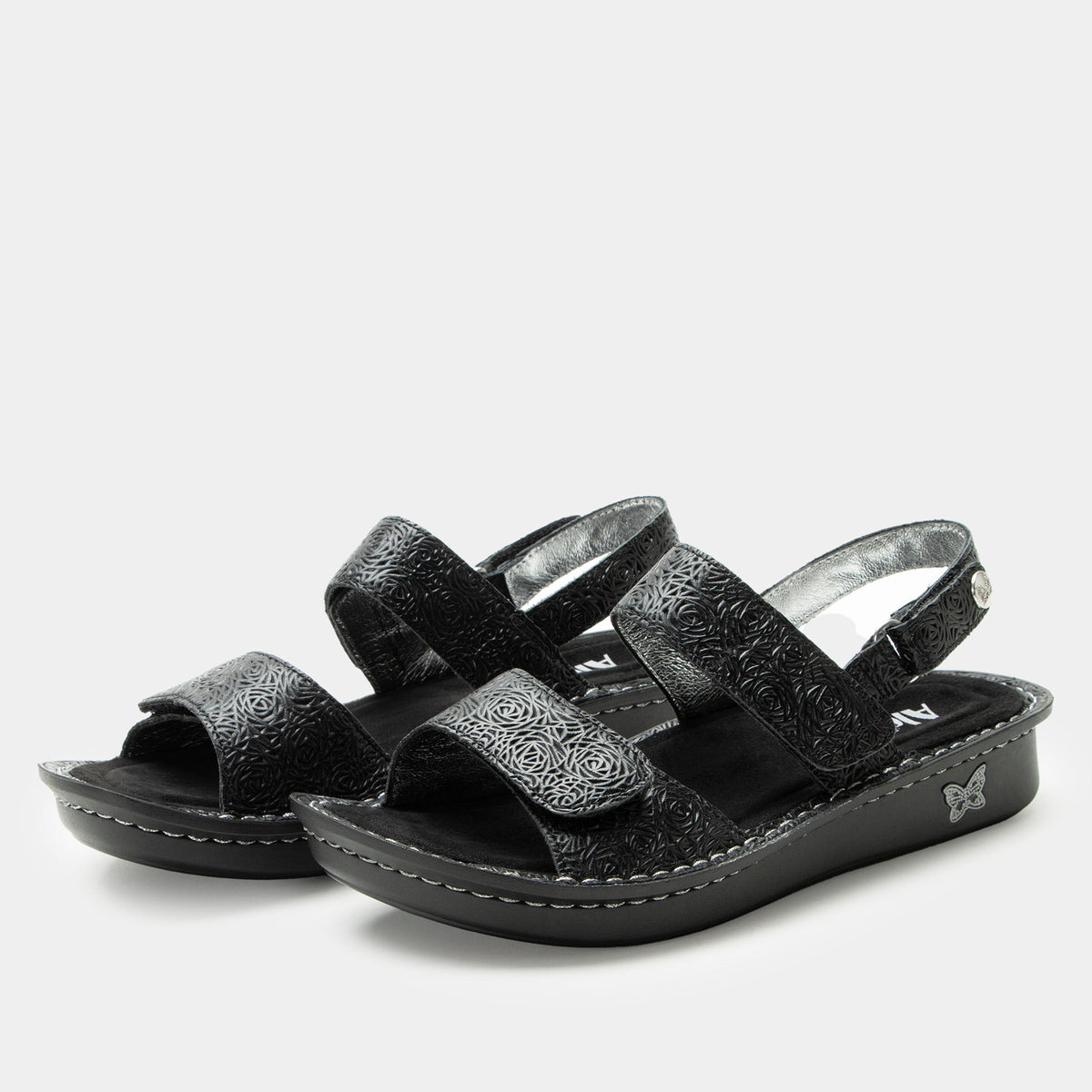 inky sandal,36