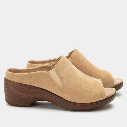 Alegria Shilaine Stretch Naturally Sandal