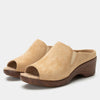 stretch naturally sandal