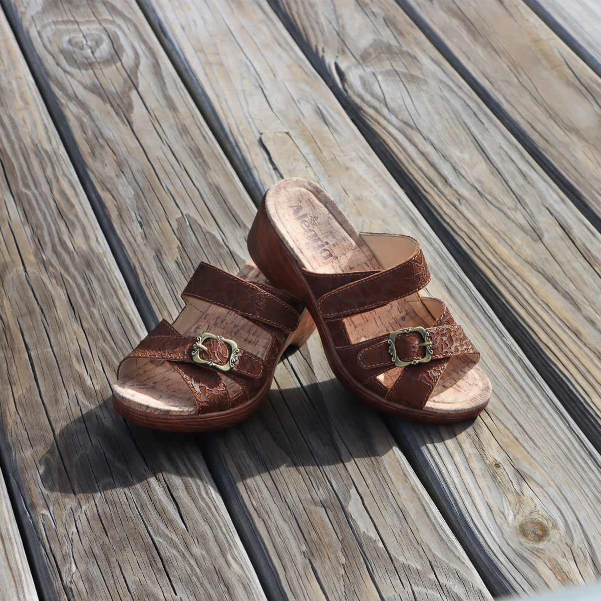 Alegria Sierra Delicut Tawny Sandal