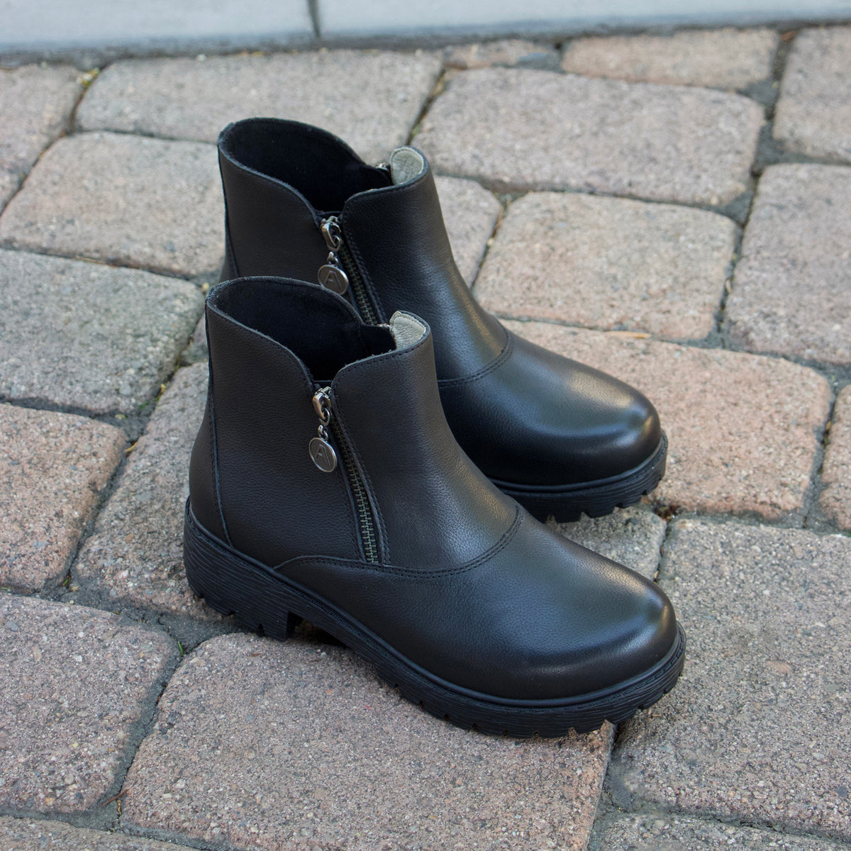 Alegria Rorie Black Bird Boot