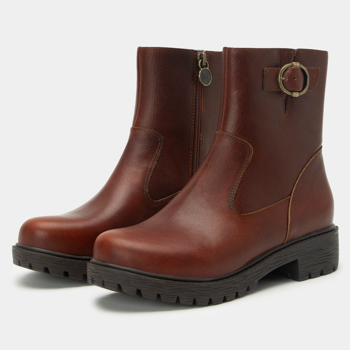 chestnut boot,36