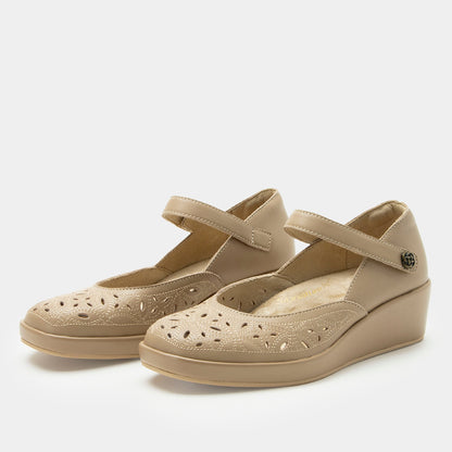 Alegria Hayes Beige Breeze Shoe