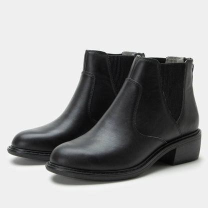 black boot,36