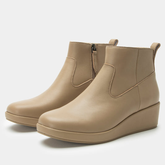Alegria Hadi Beige Boot