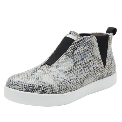 grey snake boot,36