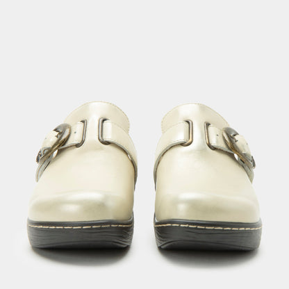 Alegria Osmosis Gold Cream Shoe