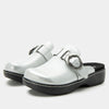 silver white